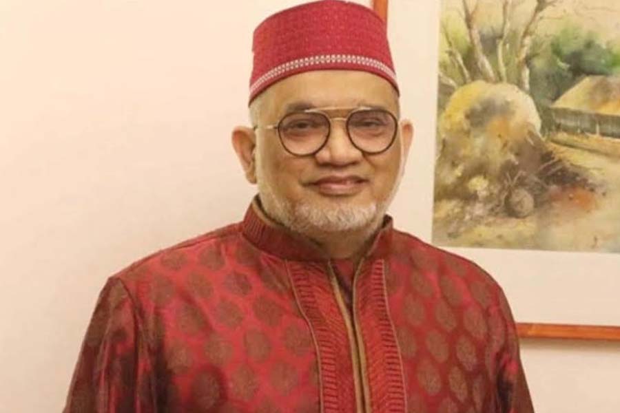 রাজশাহীর পলাতক সাবেক এমপির বিরুদ্ধে হত্যার হুমকির অভিযোগ