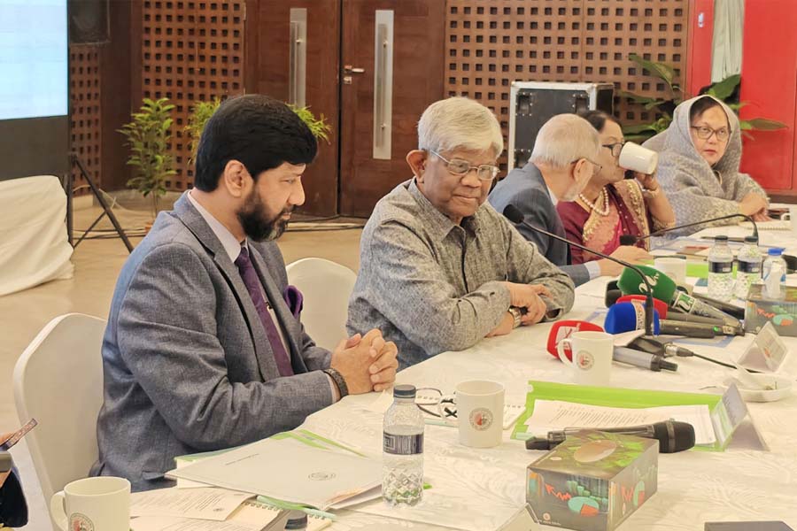 পুঁজিবাজার থেকে সবসময় মুনাফা আসবে না: অর্থ উপদেষ্টা