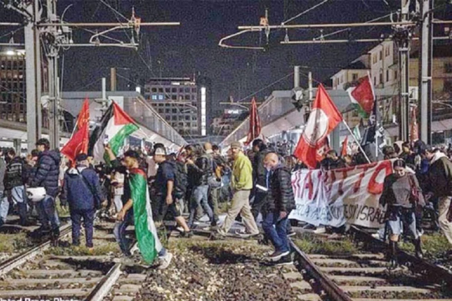 ফ্লোটিলায় ইসরায়েলি হামলা, বিক্ষোভে ফেটে পড়ছে বিশ্ব