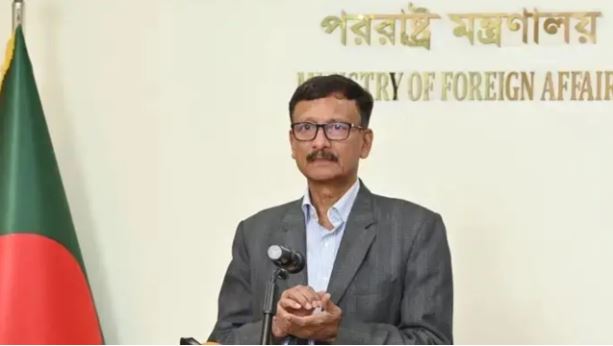 তারেক রহমানের ট্রাভেল পাস নিয়ে কোনো তথ্য নেই: পররাষ্ট্র উপদেষ্টা