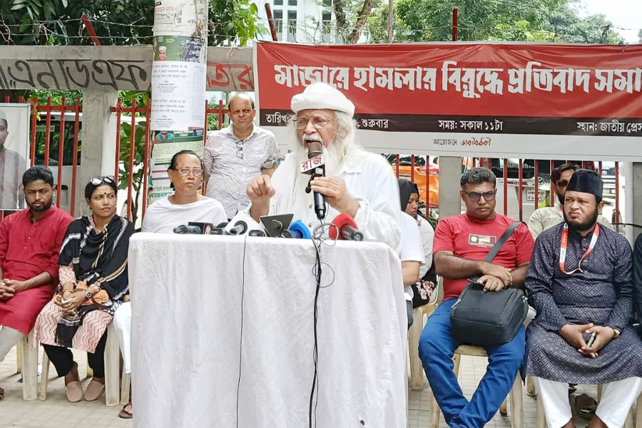 জনগণের দুর্বলতায় অপশক্তিকে উৎসাহ দিচ্ছে সরকার