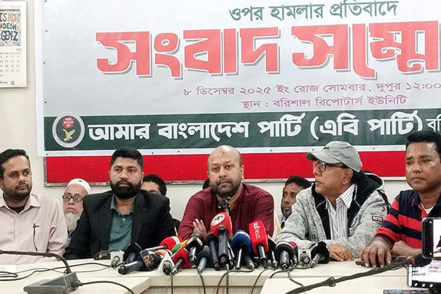 বিএনপির কিছু নেতা ফ্যাসিস্টদের মতো আচরণ করছে