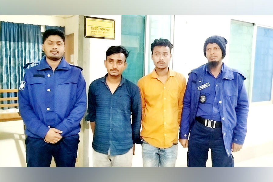 ফুলবাড়ী সীমান্তে অবৈধ অনুপ্রবেশের দায়ে ২ ভারতীয় নাগরিক গ্রেপ্তার