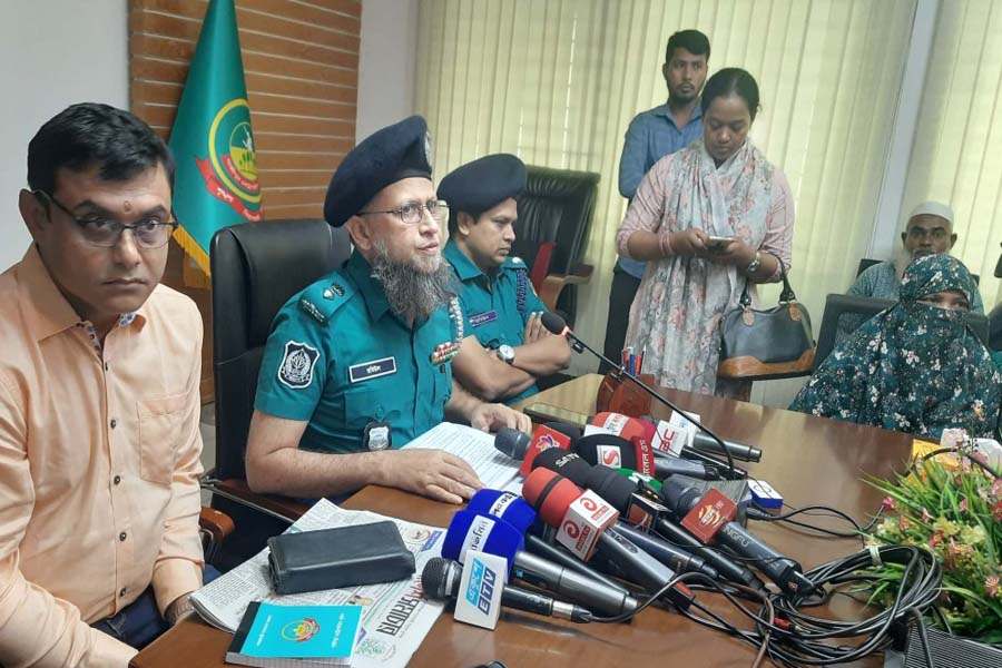 সাংবাদিক তুহিন হত্যা মামলায় ৮ জনের বিরুদ্ধে চার্জশিট
