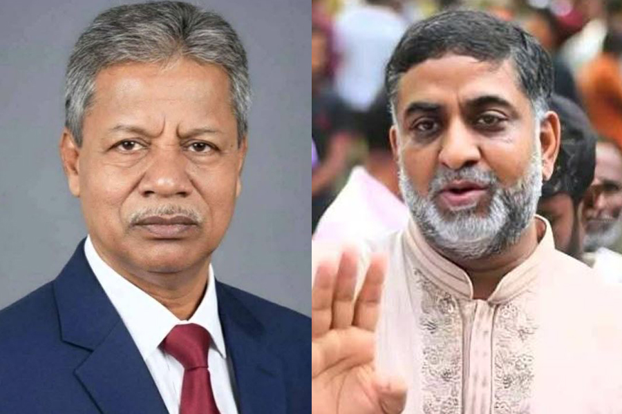 আচরণবিধি মানতে দুই প্রার্থীকে সতর্ক করল প্রশাসন