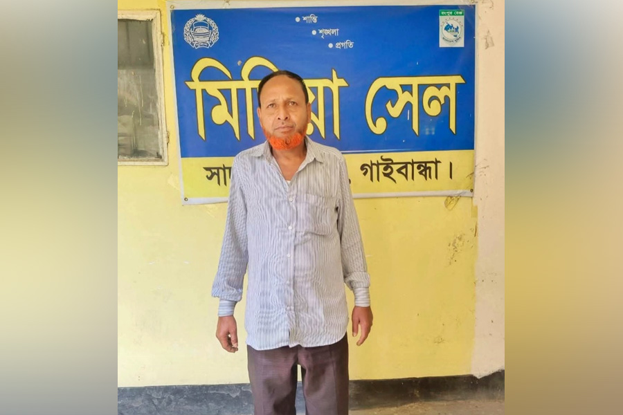 সাদুল্লাপুরে ৪০ পিস ইয়াবাসহ ইউপি সদস্য গ্রেপ্তার