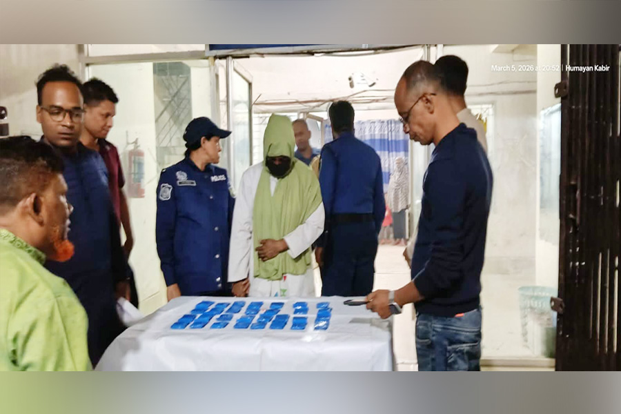 গৌরীপুরে ৬ হাজার পিস ইয়াবাসহ নারী মাদক ব্যবসায়ী গ্রেপ্তার