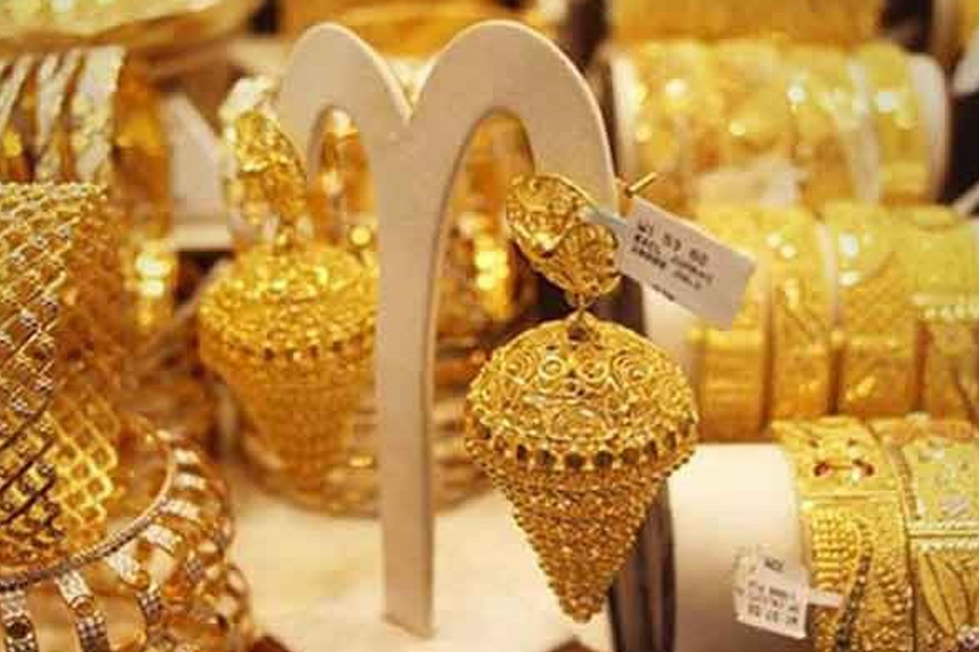 ৭ হাজার বেড়ে, ৩ হাজার কমল সোনার দাম