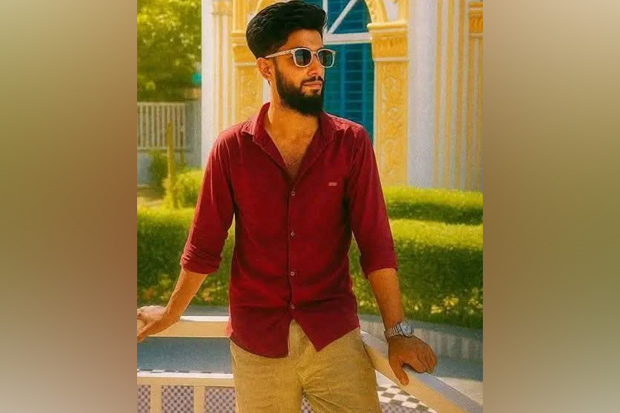 কাশিয়ানীতে রাস্তার পাশ থেকে যুবকের লাশ উদ্ধার