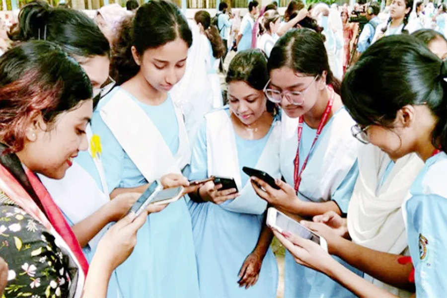 আজ এইচএসসির ফল প্রকাশ, জানা যাবে ৩ ভাবে