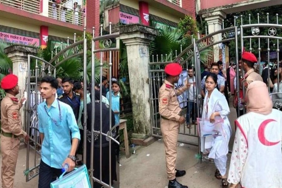 এইচএসসি কেন্দ্রের বাইরে অভিভাবকদের বসার ব্যবস্থা হচ্ছে