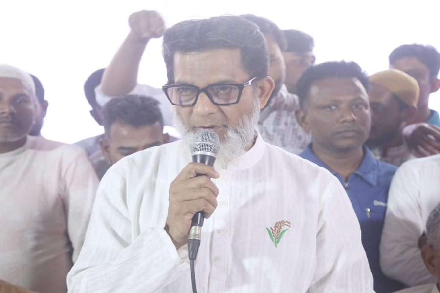 প্রতিহিংসার রাজনীতি নয়, ঐক্যবদ্ধ বাংলাদেশ চাই: হাবিব