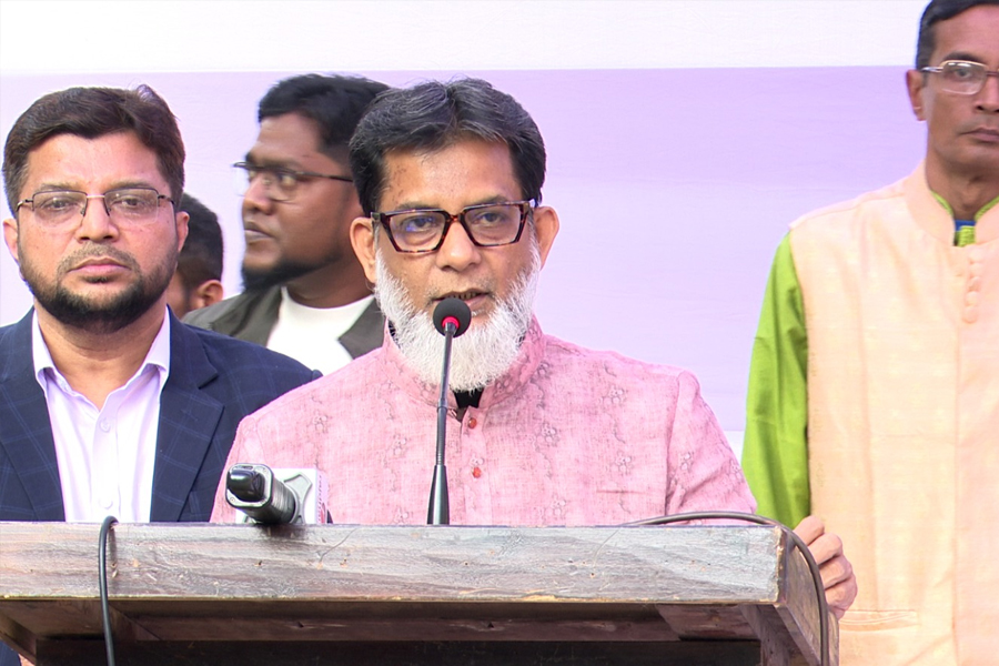 আগামীর বাংলাদেশ গড়ে তুলতে ঐক্যবদ্ধ থাকতে হবে