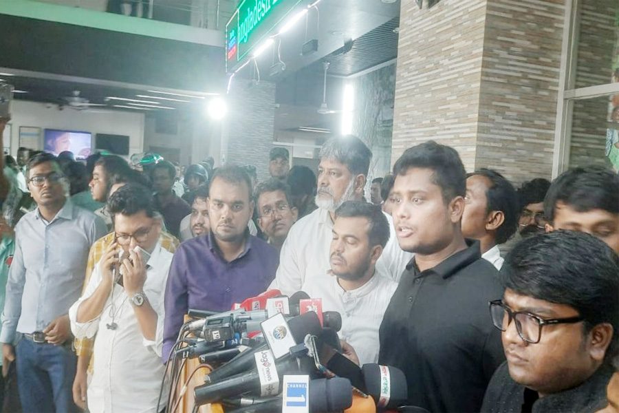 রুমিন ফারহানা বিএনপির ‘আ.লীগ বিষয়ক সম্পাদক’: হাসনাত