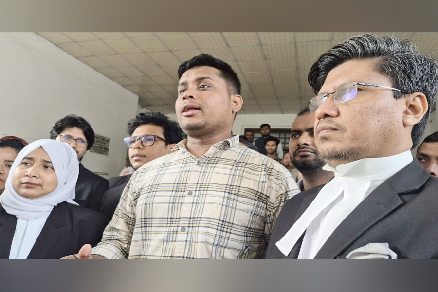 ঋণখেলাপিদের জন্য “পরবর্তী বাংলাদেশ জাহান্নাম”: হাসনাত আবদুল্লাহ