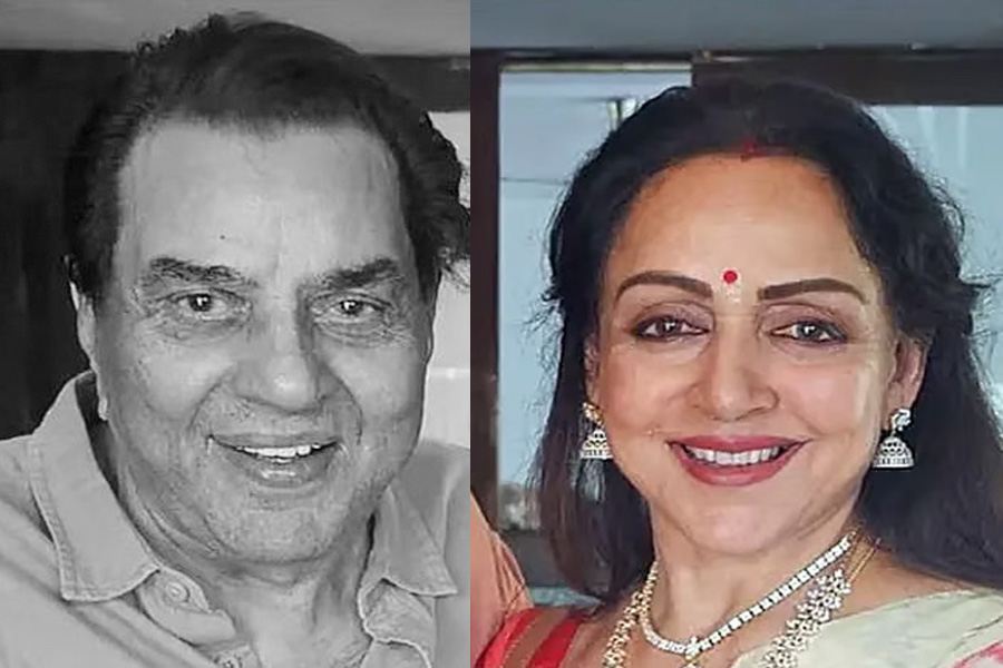 ধর্মেন্দ্রকে নিয়ে হেমা মালিনীর হৃদয়স্পর্শী বার্তা