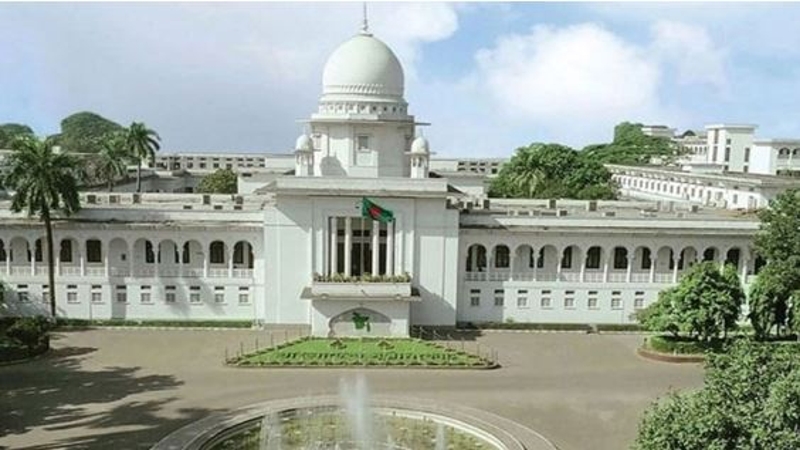 কমিশনের প্রস্তাবকে অবৈধ ঘোষণা করে সুপ্রিম কোর্ট প্রাঙ্গণে বিক্ষোভ মিছিল