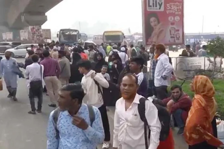 ভোট দিতে আজও ঘরমুখো মানুষ, নেই ভোগান্তি