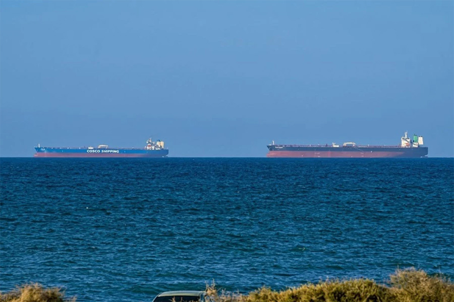 ইরানকে হরমুজ প্রণালি খুলে দেওয়ার আহ্বান চীনের