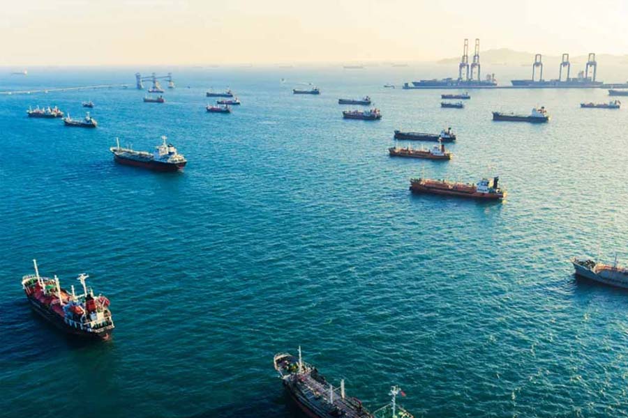 নৌ অবরোধ না ওঠা পর্যন্ত হরমুজ প্রণালি বন্ধের ঘোষণা আইআরজিসির