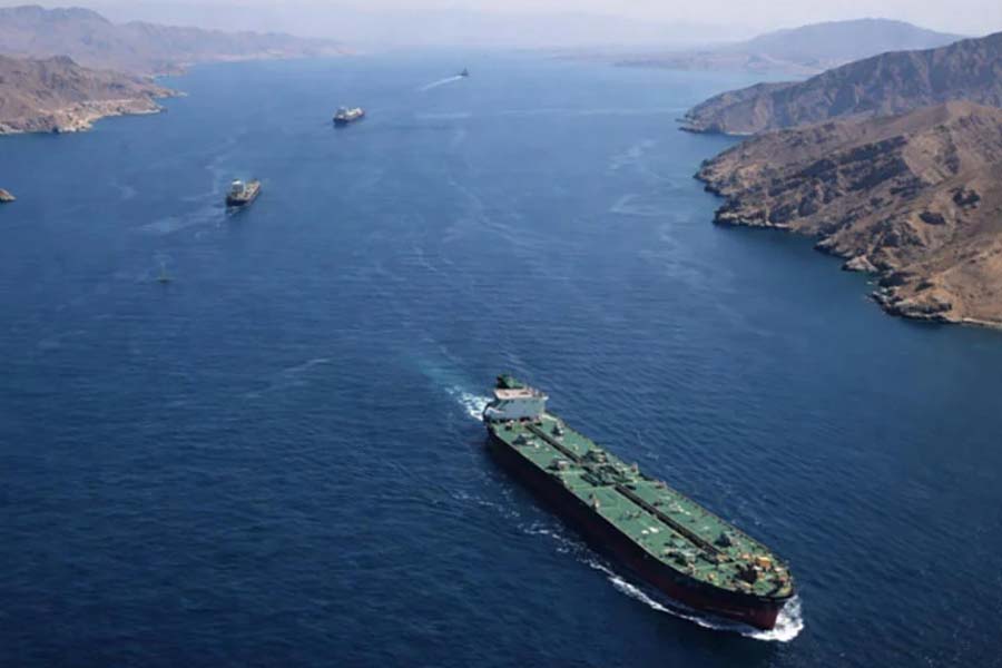 যুক্তরাষ্ট্র-ইসরায়েলের জন্য হরমুজ প্রণালি পূর্বের অবস্থায় ফিরবে না: আইআরজিসি