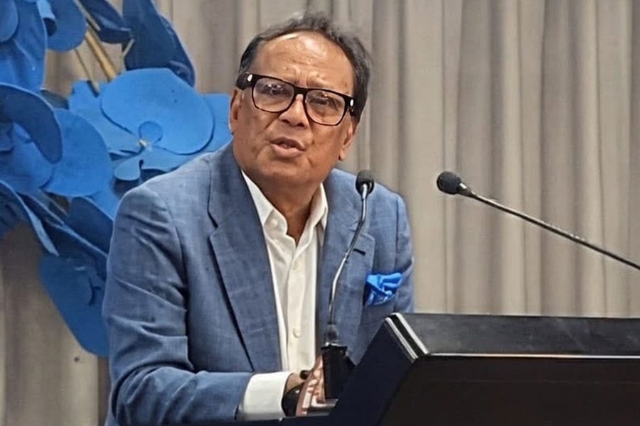 ডাক, টেলিযোগাযোগ, তথ্যপ্রযুক্তি এবং বিজ্ঞান ও প্রযুক্তি মন্ত্রী ফকির মাহবুব আনাম