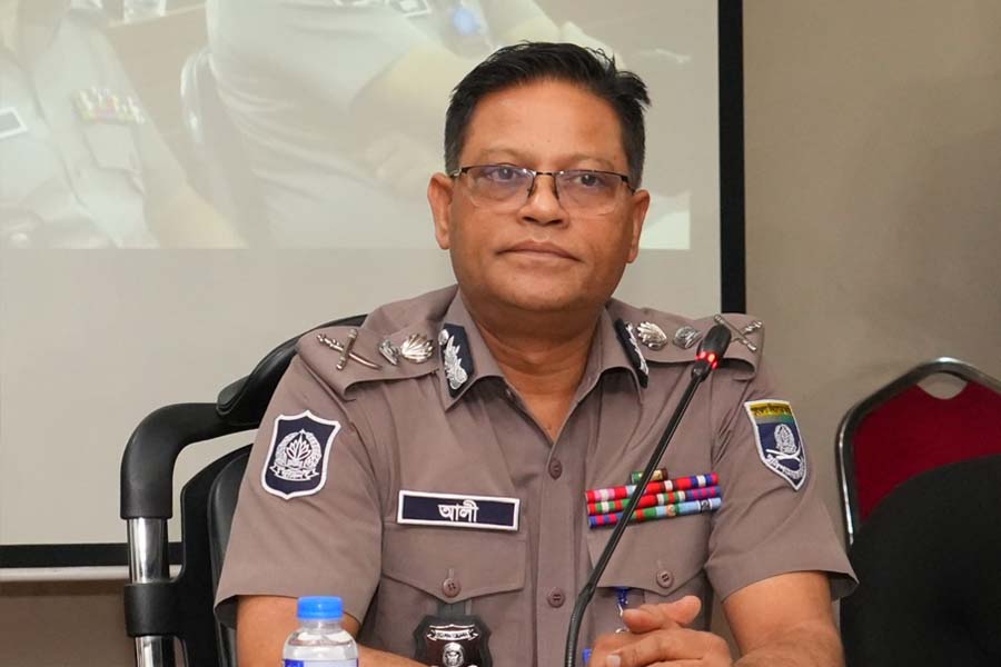 অপরাধ নিয়ন্ত্রণে প্রযুক্তির সর্বোচ্চ ব্যবহারের ওপর জোর আইজিপির