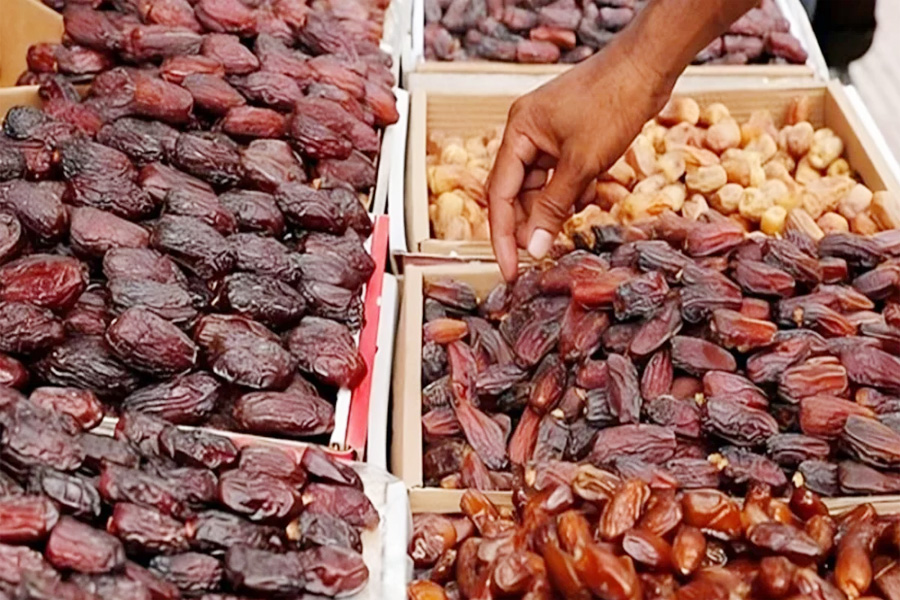 খেজুর আমদানিতে শুল্ক ৪০ শতাংশ কমাল সরকার
