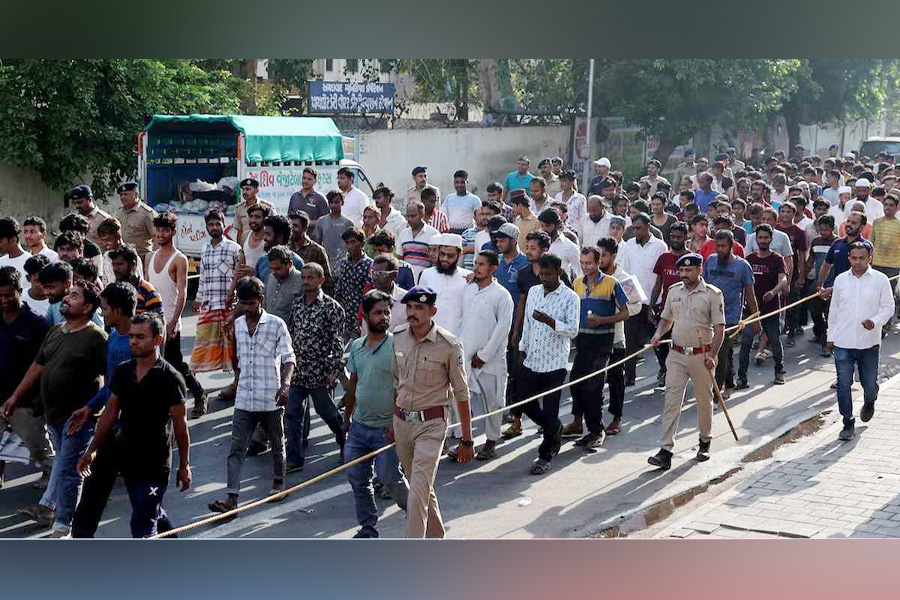 ভারতে বাংলাদেশি সন্দেহে নারী-শিশুসহ আটক ১২৪
