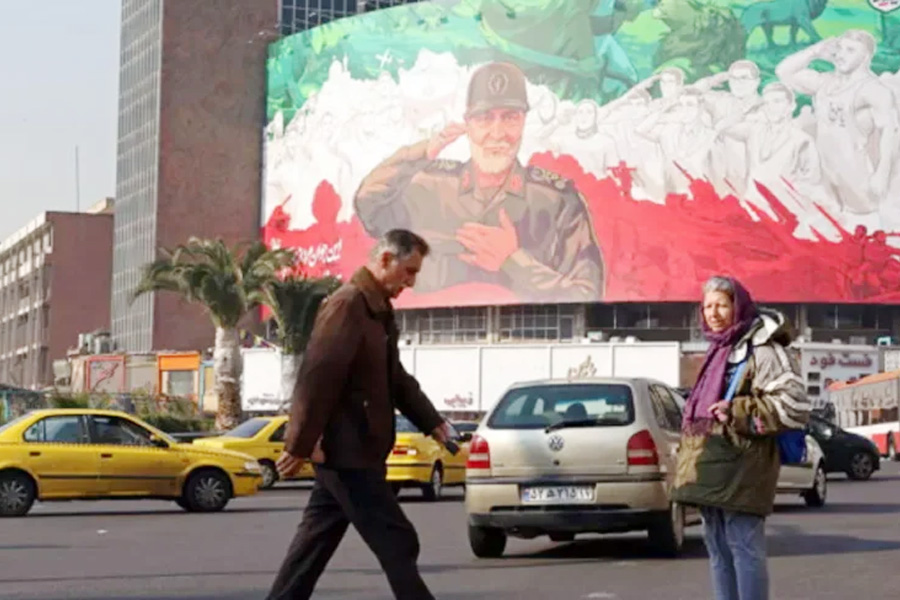 ট্রাম্পের নৌ-বহর পাঠানোর জবাবে ইরানের চরম হুঁশিয়ারি