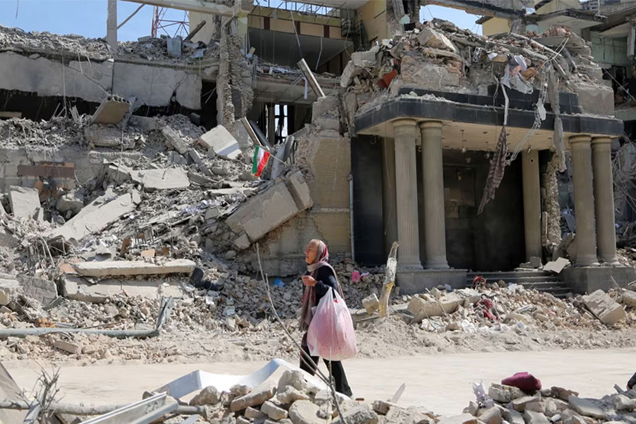 ইরানে রক্তক্ষয়ী সংঘাত, পাল্টাপাল্টি হামলায় নিহত ১ হাজার