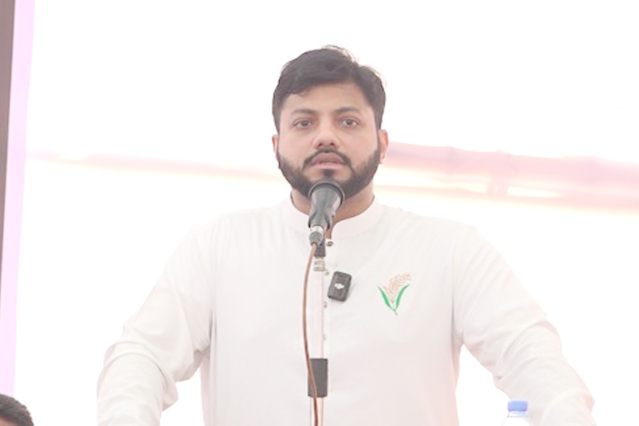 সঠিক ইতিহাস চর্চার মাধ্যমে নতুন প্রজন্মকে গড়ে তুলতে হবে: ইশরাক