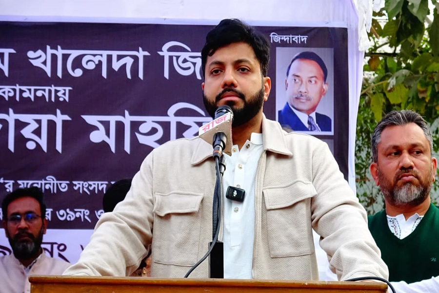 ভোটকেন্দ্রে যাওয়াই গণতন্ত্র রক্ষার একমাত্র পথ: ইশরাক হোসেন