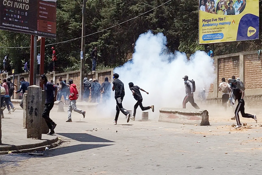 জেন-জি বিক্ষোভে মাদাগাস্কারে সরকার পতন