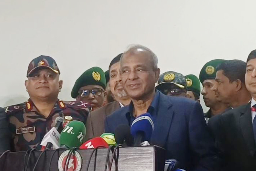 ভোটের দিন ইন্টারনেট বন্ধ হলে আইনি ব্যবস্থা: স্বরাষ্ট্র উপদেষ্টা