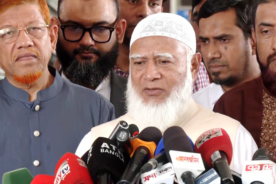 দেশের ক্ষতি হলে আমরা নীরবে বসে থাকব না: জামায়াত আমির