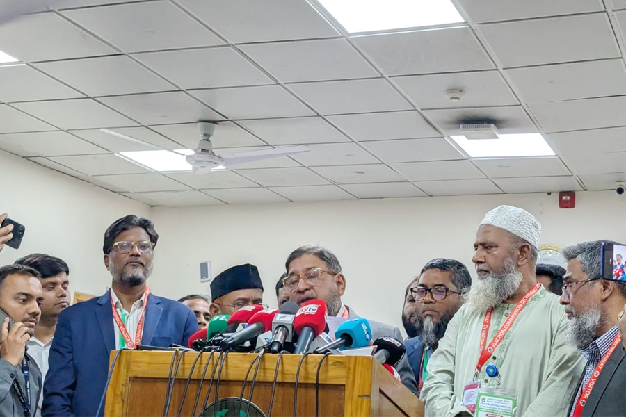 কিছু কেন্দ্রের ভোট বন্ধের দাবি জামায়াত ও ১১ দলীয় জোটের