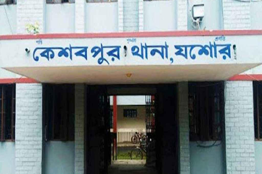 কেশবপুরে মাইক ঘোষণা দিয়ে সাজাপ্রাপ্ত আসামিকে গ্রেপ্তার