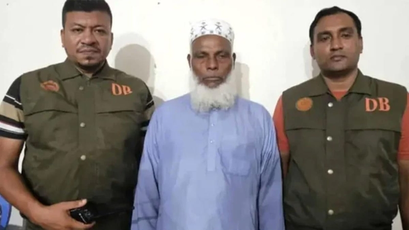 ঝালকাঠিতে বাবুই পাখির ছানা হত্যায় প্রধান অভিযুক্ত গ্রেপ্তার