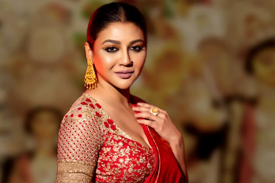 বাংলাদেশের পূজা কলকাতার মতো নয়: জয়া আহসান