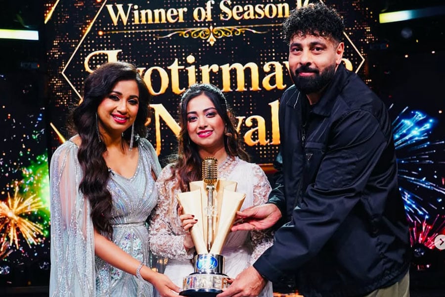 ‘ইন্ডিয়ান আইডল’ হলেন জ্যোতির্ময়ী নায়েক
