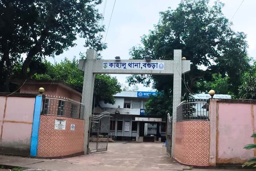 কাহালুতে আগুনে পুড়ে মা-মেয়ের মৃত্যু