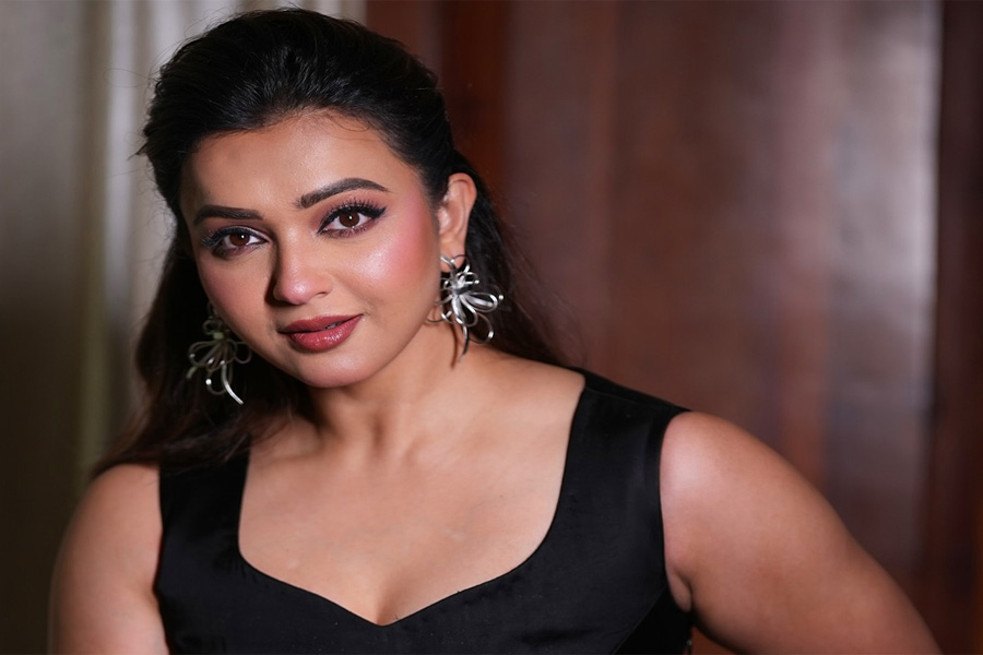 ভিডিও ভাইরাল হতেই কটাক্ষের মুখে কৌশানি