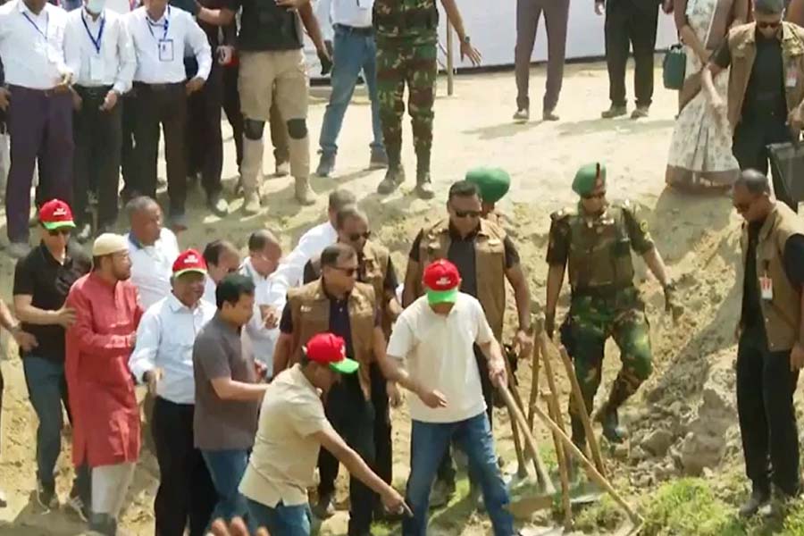 খাল খনন কর্মসূচির উদ্বোধন করলেন প্রধানমন্ত্রী