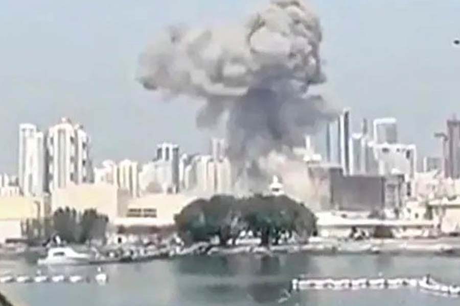 কুয়েতে মার্কিন ঘাঁটিতে ইরানের ড্রোন হামলা