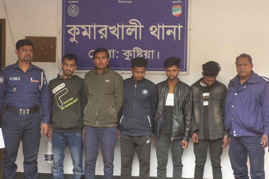 কুমারখালীতে গুলিবর্ষন ও চাঁদাবাজির মামলায় আটক ৪