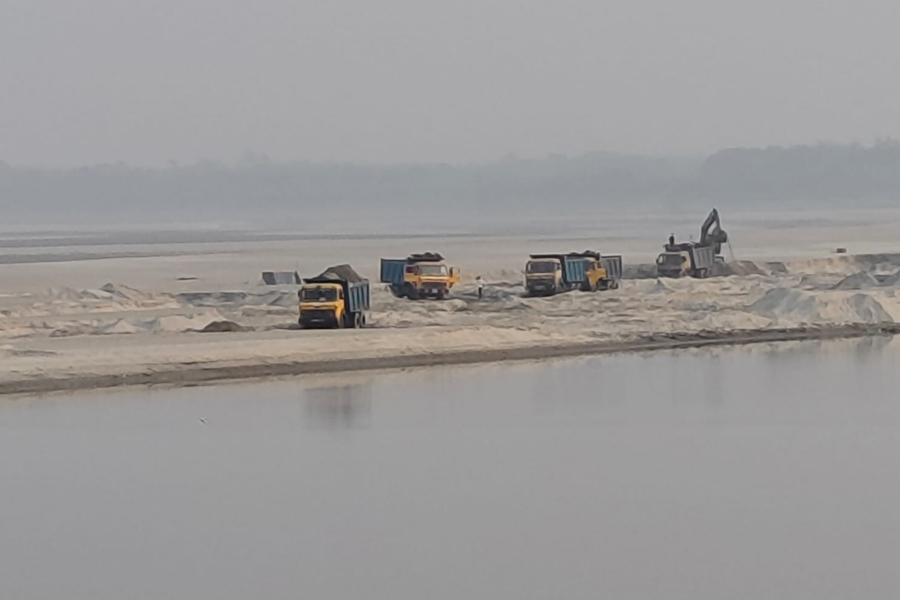 সরকারের কোটি টাকা লোকসানের শঙ্কা