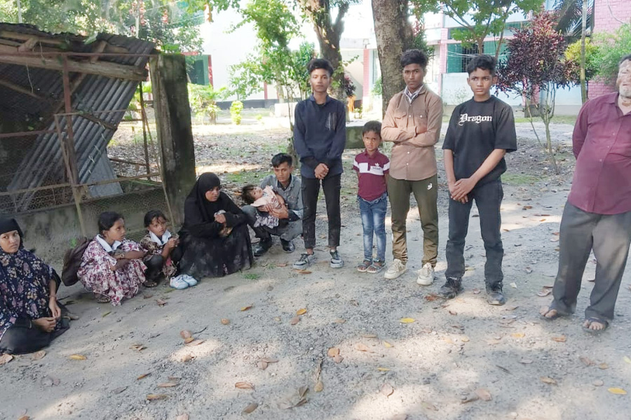 কু‌ড়িগ্রামে নারী-‌শিশুসহ ১১ রো‌হিঙ্গা আটক