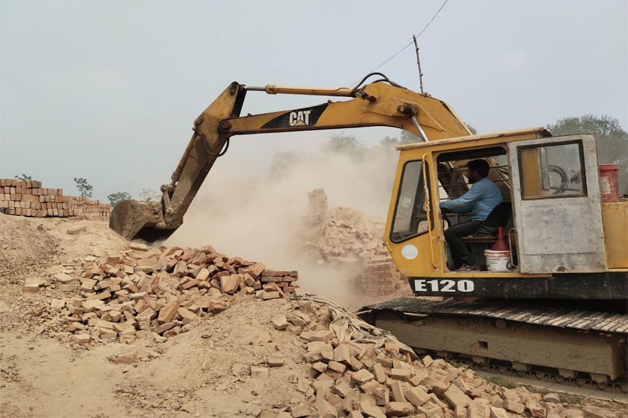কুমারখালীতে অবৈধ ইটভাটা গুড়িয়ে দিলো প্রশাসন