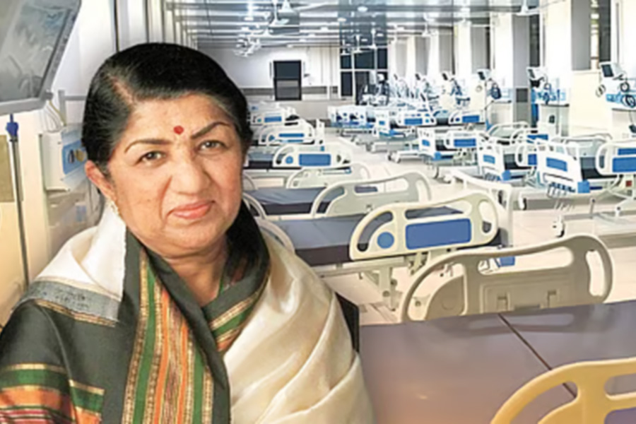 লতা মঙ্গেশকরের নামে গড়ে উঠছে এশিয়ার বৃহত্তম হাসপাতাল